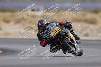 media/Dec-17-2022-SoCal Trackdays (Sat) [[224abd9271]]/Turn 16 (210pm)/